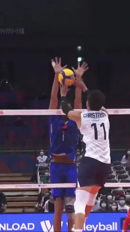 The dig, the bump set, the tool… what do you like best?! 🤩 #volleyball #erikshoji #micahchristenson #volleyballdig #volleyballset #igetcrazy #bepartofthegame #vnl