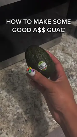 try not to eat it all in one sitting like I did🥴😋 Its so yummy! #guacamole#guac#tacotuesday#avocado#tomato#cookwithme#eatwithme#bestrecipes#EasyRecipe#easyguac#easyguacamole#easyguacrecipe