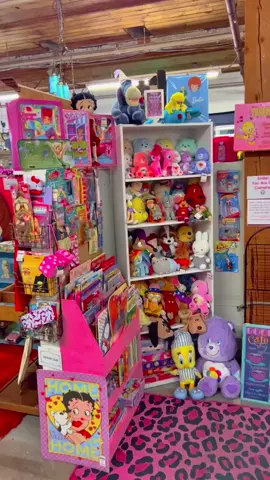 my shop is my forever baby🥲💖 #fyp #y2k #2000s #thrifted #nostalgia