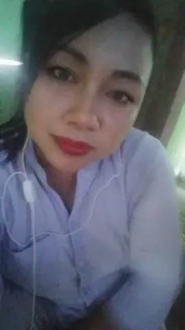 jangn lupa selalu bahagia wlo banyak beban😁😁