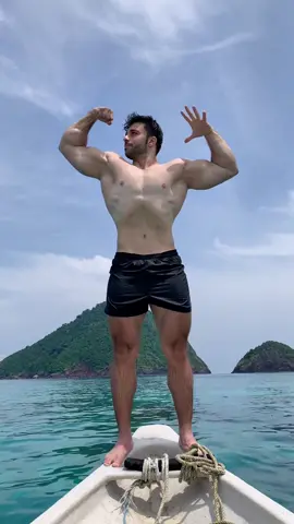 Time to get tanned 💪🏻                                            #fyp #fypシ #fypage #fypシ゚viral #viral #mucsle #workout #gym #fypdongggggggg #chestday #chestfly #malaysia #kualalumpur #india #indonesia #chaina #thailand #like #chesterbennington #like #likeboss #fypdongggggggg#cutting #ripped #shredded #bulking #muscle #muscles #likeaboss