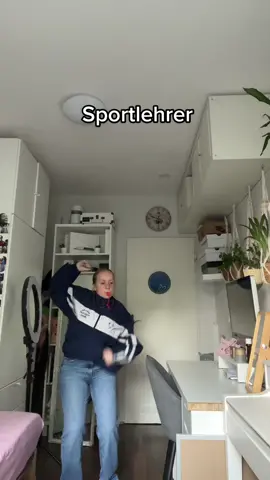 Was ist Vor machen?🤷🏼‍♀️👩🏼‍🦯 #lustigesvideo #sketch #foryou #lehrer #unterricht #sport #sportlehrer #sportunterricht #schule #schulebelike
