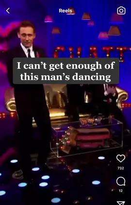 MOVES #tomhiddleston #viraldance #chattyman #jamescorden #latenighttiktok #latelateshow #talkshow #celebrityinterview