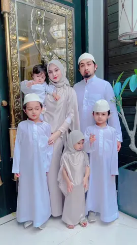 To all Muslims & Muslimahs , Selamat Hari Raya AidilAdha from us 💕 #eidadhamubarak #fyp