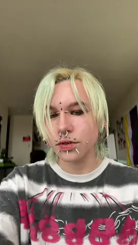I need to dye my hair :,) #alternative #punk #piercings #punk #makeup #fyp