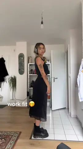 trying to become tiktok famous now so i dont have to work retail anymore #fitcheck #drmartens #viral