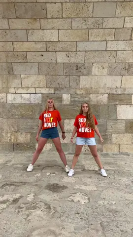 #challengeofinstagram #newtrack #regensburg #ballerina #brasil #brazil #brazuca #dance#dancefitness #dancehall #dancerlife ##Fitnessfunk #happiness #happytime #l#Loverdb#reggaeton #ritmodobrazil #samba #sambafit#sambanop #vicenza #warsztaty #workshop#zumba #zumbainstructor #evelynlinda