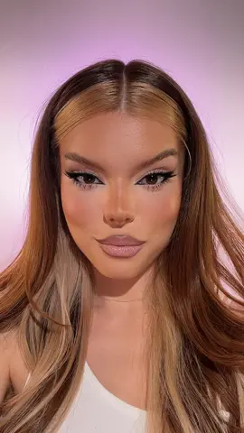 👸🏼
