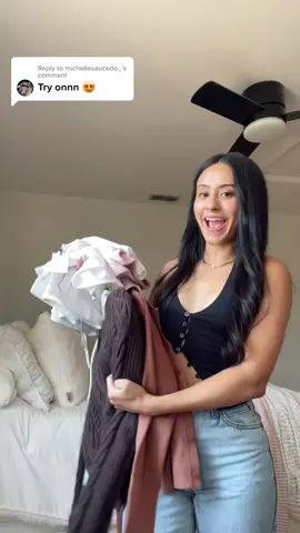 Replying to @michellesaucedo_  always run out of time but the last pair of pants trust me when i say you’ll love them and the tshirt is a tiny bit see through but its completely fine if you just wear a nude bra 🤗 #aritzia #aritziatryon #tryonhaul #haul #levis