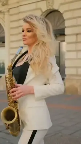 #ladysax #saxcover #frases