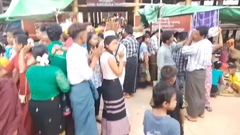 ရှင်ပင်စာကြိုဘုရားပွဲစည်ကား