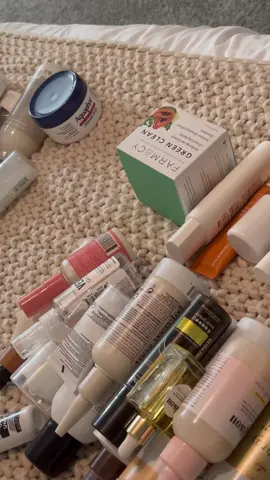 Organizing haircare and skincare randoms #asmr #organizewithme #closetorganization #haircareproducts #skincare #overcominggrief