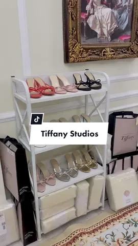 Shop bán váy hoa độc lạ ở Hà Nội #emsocday #emsocvlog #tiffanystudios