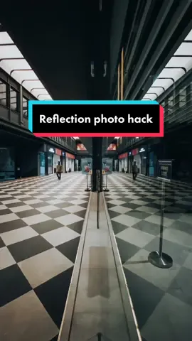 Photo tip for using reflective surfaces! #photography #viral #phototips #photohacks
