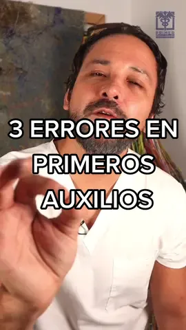 NO HAGAS ESTAS COSAS EN PRIMEROS AUXILIOS ❗❗Estos errores son muy comunes al darle primeros auxilios a alguien pero no los deberias de hacer ¿Quieres saber por qué y cuales son? Te los enseño en este video 😉#Medicina #DrRobeJose #Doctor #Salud #Médico #Bienestar #Errores #PrimerosAuxilios