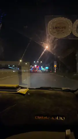 Lâu rồi mới có lại cảm giác ngồi ghế phụ mà chill tới vậy. Chứ bình thường là nằm sau ngủ á😆#CapCut #xuhuongtiktok #VoiceEffects #KhongGiongAi