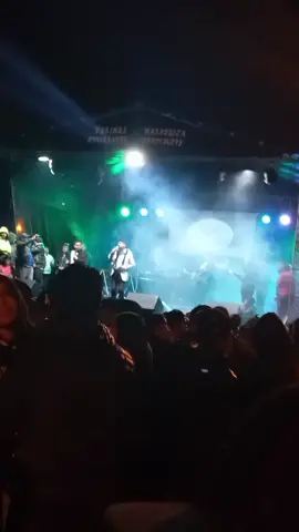 #troy_y_los_reyes👑🎤en_concierto🥂🇪🇨