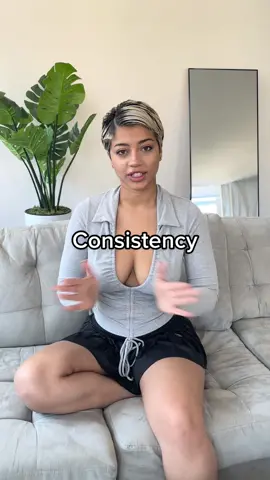 Thanks to FUEL juice im going to be snatched this summer. Zero bloating! Want to see my results follow me for update videos here or on instagram. #clearskintips #review #SelfCare