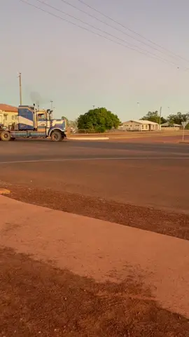 #hawkins transport#devils playground#roadtrain#Normanton