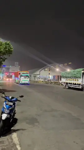 BOSSGANTENG🔥 #berandatiktok #story  #nntpride🏝️🔥 #trukmaniaindonesia #AQUADULU #ekspedisiflores #anakntt #trukmodifikasi #mitrajayatrans🤘🌴 #fypシ゚viral