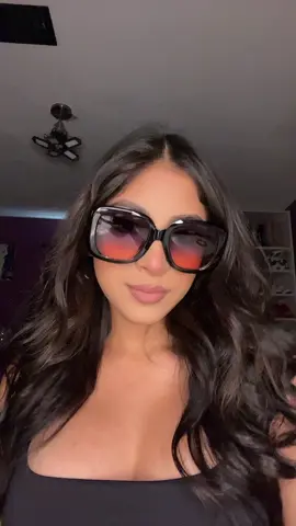 My fav song right now 😩😍                glasses - @amordeangel_  #fyp #parati #ojosmarrones #sunglasses #viral #htx #texas #latina #mexicana #fy #mexico #toxica #familia #cabrona