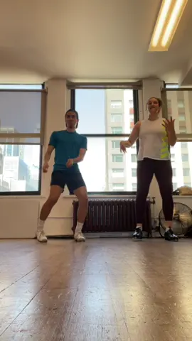 And we’re back! @Dario_Natarelli  👞 @beyonce