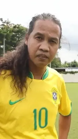 Ronaldinhoเมืองไทย🇹🇭#ดาวขํามิน #ronaldinho #football #fyp #srp #tiktok #ฟีด #อย่าปิดการมองเห็น
