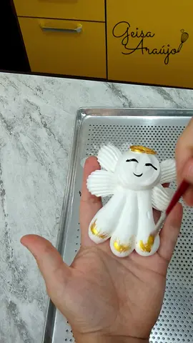 Anjinho de suspiros #pirulitodesuspiro #suspiro #viralvideo #confeitaria #merengue #meringue #meringuecookies #docesgourmet #suspirospersonalizados