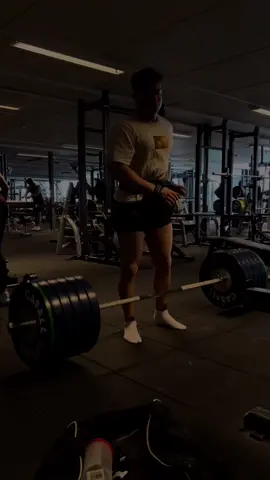 A new PR song for your playlist👑 #deadlift #Fitness #lifting #pr #GymTok