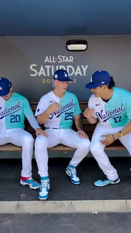 The boys are back in town. #dodgers #MLB #sportstiktok