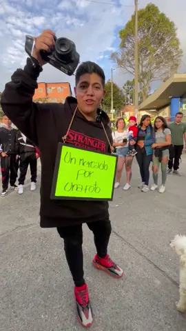 ¡Un mercado por una foto! 📸😎 ¿Me aceptarian el mercadito? #sebasmorenooo #photography #fotografia #fypシ #talentotiktok #artistatiktok