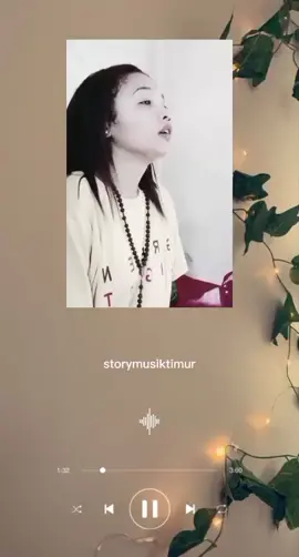 Sebenarnya de siapa🥺🥲🥀#musiktimur #storymusiktimur #lagutimur #lirikmusiktimur #indonesiatimur #FilmTeyvatIslands #foryoupage #fyp