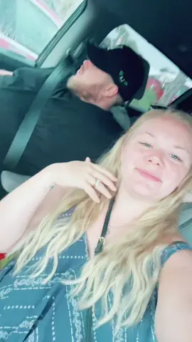 Tiktok we ARE NOT driving‼️ Just waiting on our table. @bubbatheboss