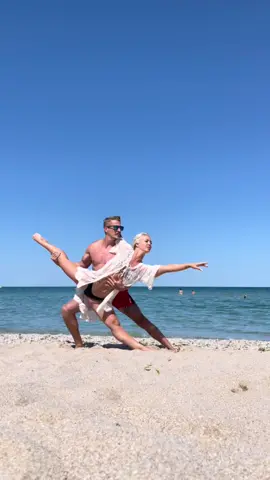 #photography #photoshoot #pictures #pic #pictureoftheday #picoftheday #doubletraining #trainingwithmylove #acro #balance #fitcouple #fitnesscouple #partnerworkout #couplesworkout #fitnessmotivation #workout #workoutpartner #fitcouplegoals #powercouple #fitnesspartner #couplegoals #acrolove #acroyogafun #acroyogalove #acroyoga #acrobalance #acrobat #yogaposes #fitgirl