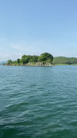 Đi để biết quê hương mình nhiều cảnh đẹp đến thế nào. Hồ Thác Bà-Yên Bái#xuhuong