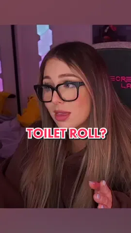 I knowwww this isn’t true 💀💀 #twitchstreamer #twitchmoments #twitchclips #pickupline #jokes #TextToSpeech #GamerGirl #tts #twitch