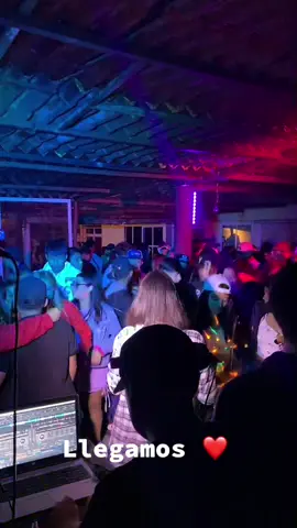 Hoy salimos de fiesta loca jaja🚨 #fypシ #parati #viral #fiesta #djs