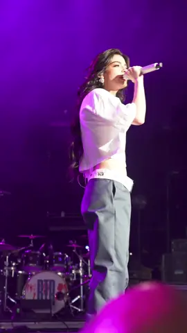 my first week of tour out now on my youtube channel 🫶🏻