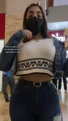 Hagamos famoso al señor de atrás 🤣👀 //ig:Bandi_fer🫦5 añ0s de mala suerte si no copias el enlace✨ #sapo #0caleta #lima