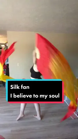 Oh Johnny 😉❤️🧡💛 #silkfan #silkfanflow #fyp