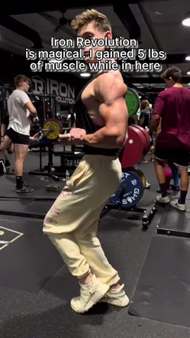Its true 🤯 #muscle #ironrevolution #flexing @iron.revolution