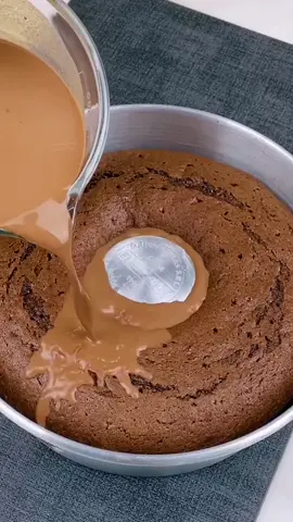 El dueño de la Pastelería me enseñó esta receta 🙏#pasteldechocolatecasero #pastel#postrefácil #recetafaciles #viral#recetasenunminuto #tiktokrecipes