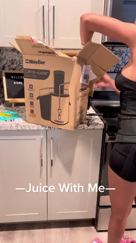 Juice with me, Carrots, Celery, Apple, lemon Lime . This juicer is from amazon #amazonfinds #amazon #juicingtutorials  #unboxing