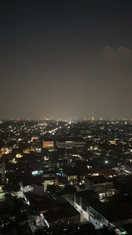 Kita nggak mungkin bisa menghindari takdir 🥲 #galauvibes #suasanamalam #galau #gabrut #fyp #videogalau #langitmalam #videofyp