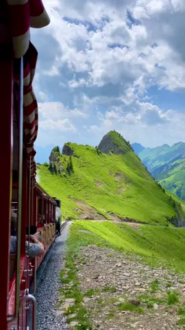 Dreamy Ride in Brienz Switzerland 🇨🇭 #switzerland #brienz #steamtrain #brienzerrothorn #dreamplace