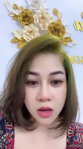 Chợt nhận ra bản thân đã quá lãng phí thời gian khi cố gắng làm điều gì đó k phù hợp với mình. Hnay cắt tóc, tìm lại mái tóc ngắn đã là thương hiệu 😁😁😁