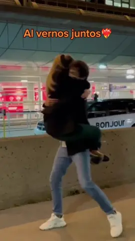 Amigos quiza el amor se su vida vive al otro lado del mundo😮‍💨 te extraño @sonrixs_ #relacionadistancia #mexico #canada #amor #kimrix