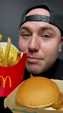 First time trying a Filet-O-Fish 🐟 #fyp #mcdonalds #asmr