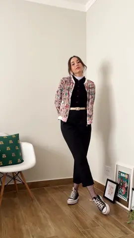 I’m back!! 🦋 #animelook #fashiontiktok #anime #lookinspired #outfitsinspo #demonslayer #kimetsunoyaiba #shinobu