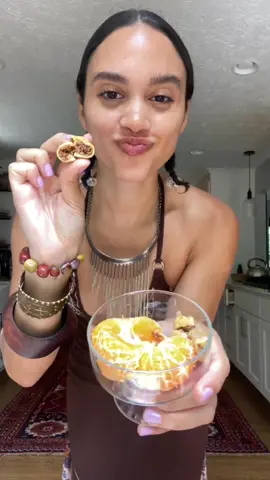 Fruity lil Breakfast ! & alwyas getting the supplements i need from @Bloom Nutrition 🪲🌷